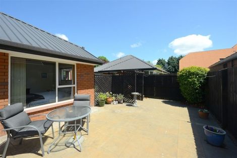 Photo of property in 1/43 Kedleston Drive, Avonhead, Christchurch, 8042