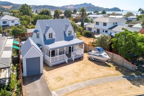 Photo of property in 17 Pipi Dune, Whitianga, 3510