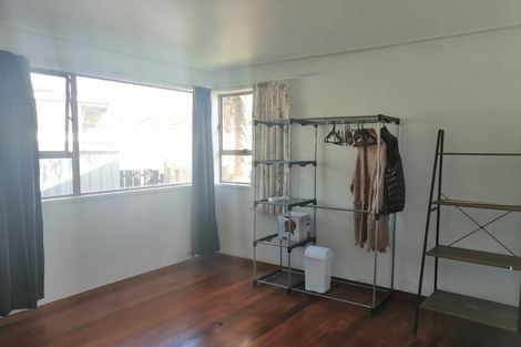 Photo of property in 43 Awaruku Road, Torbay, Auckland, 0630