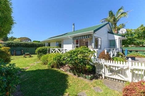 Photo of property in 1/41 Yeovil Road, Te Atatu Peninsula, Auckland, 0610