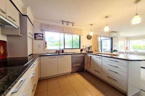 Photo of property in 11a Puriri Avenue, Orewa, 0931