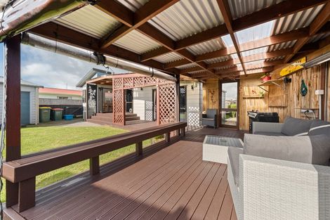 Photo of property in 9 Rahiri Street, Waitara, 4320