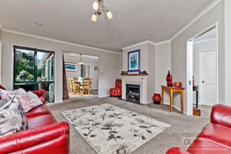 Photo of property in 15 Vanderbilt Parade, Albany, Auckland, 0632