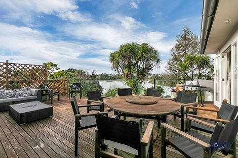 Photo of property in 63 Ngataringa Road, Devonport, Auckland, 0624