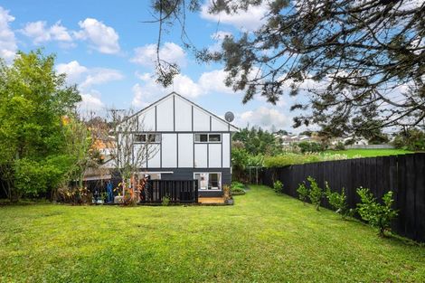 Photo of property in 21/24 Eastglen Road, Glen Eden, Auckland, 0602
