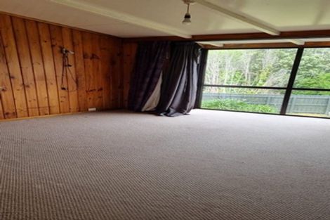 Photo of property in 13 Toporoa View, Ascot Park, Porirua, 5024