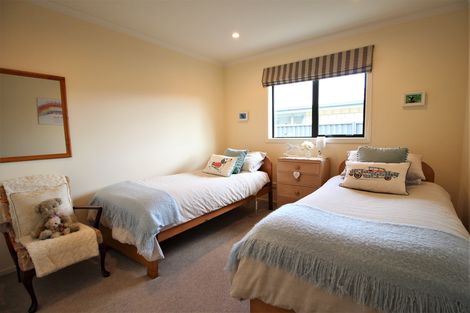 Photo of property in 22 Henderson Drive, Alexandra, 9320