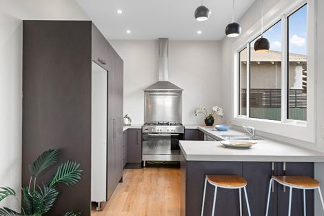 Photo of property in 23 Hargest Crescent, Saint Kilda, Dunedin, 9012