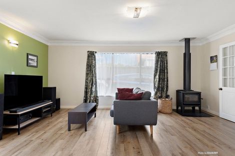 Photo of property in 2/271 Karori Road, Karori, Wellington, 6012