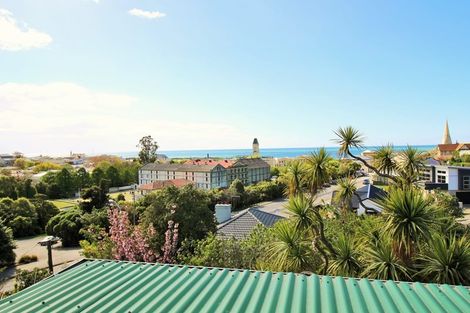 Photo of property in 2 Ure Street, South Hill, Oamaru, 9400