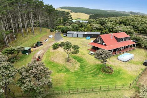 Photo of property in 708 Wilson Road, South Head, Helensville, 0874
