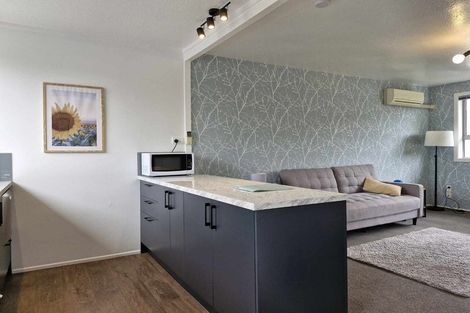 Photo of property in 3/50 Paynters Avenue, Strandon, New Plymouth, 4312