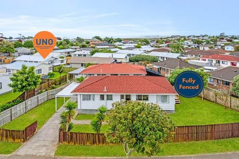 Photo of property in 1/24 Kennington Drive, Clendon Park, Auckland, 2103