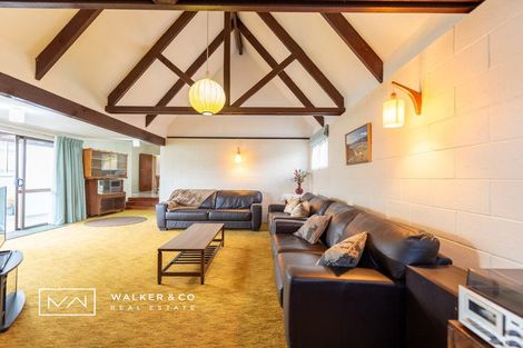 Photo of property in 10 Weka Grove, Elderslea, Upper Hutt, 5018