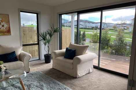 Photo of property in 30 Grut Greens, Silverdale, 0932