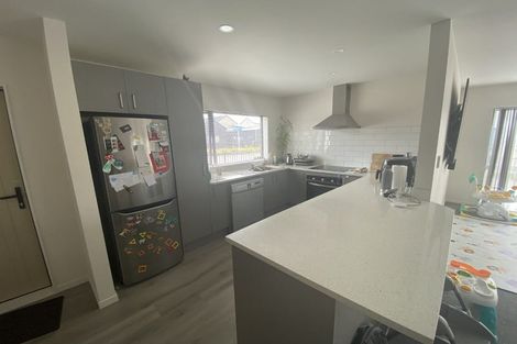 Photo of property in 50 Black Beech Street, Birchville, Upper Hutt, 5018