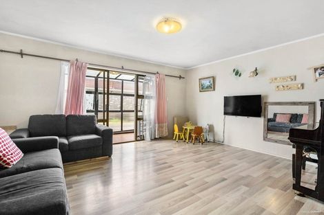 Photo of property in 2/7 Elizabeth Avenue, Papatoetoe, Auckland, 2025