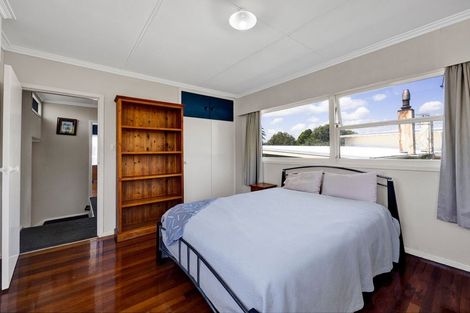 Photo of property in 161 South Road, Hawera, 4610