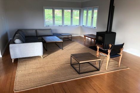 Photo of property in 96 Cemetery Road, Wainui, Silverdale, 0992