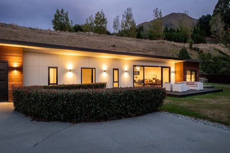 Photo of property in 72 Risinghurst Terrace, Lower Shotover, Queenstown, 9304