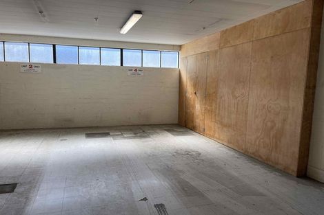 Photo of property in Endeavour Apartments, 4/125 Thorndon Quay, Pipitea, Wellington, 6011