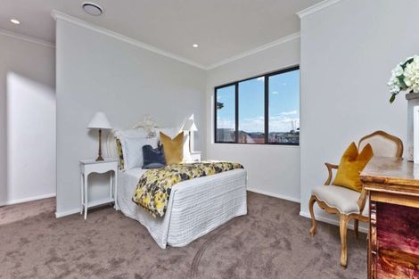 Photo of property in 33 Cilliers Drive, Silverdale, 0932