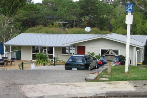 Photo of property in 18 Sandford Street, Campbells Bay, Auckland, 0630