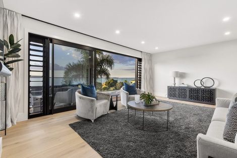 Photo of property in 16 Island View Terrace, Cockle Bay, Auckland, 2014