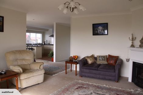 Photo of property in 4 Comber Place, Johnsonville, Wellington, 6037