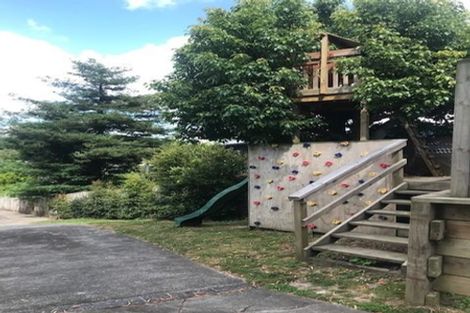 Photo of property in 77 Brian Crescent, Stanmore Bay, Whangaparaoa, 0932