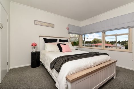 Photo of property in 99 Storey Avenue, Forest Lake, Hamilton, 3200