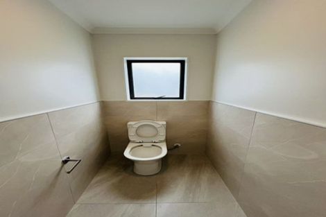 Photo of property in 15 Aronia Way, Goodwood Heights, Auckland, 2105