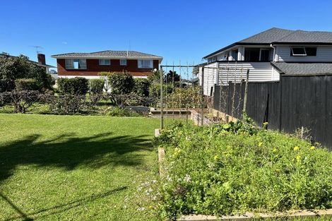 Photo of property in 239 Forrest Hill Road, Forrest Hill, Auckland, 0620