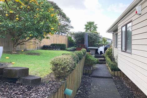 Photo of property in 8a Spring Grove, Henderson, Auckland, 0612