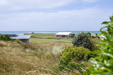 Photo of property in 4 Puk Lane, Flat Point, Masterton, 5883