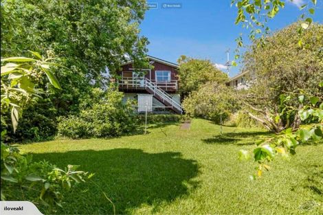 Photo of property in 2/111 Eskdale Road, Birkdale, Auckland, 0626