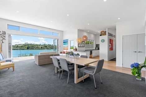 Photo of property in 1248 Sandspit Road, Sandspit, Warkworth, 0982