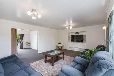 Photo of property in 328 Great South Road, Opaheke, Papakura, 2113