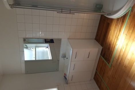 Photo of property in 26 Elizabeth Drive, West Harbour, Auckland, 0618