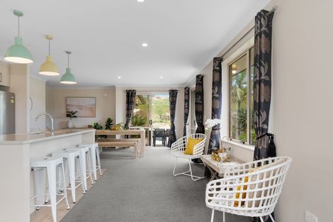 Photo of property in 208 Ballintoy Park Drive, Welcome Bay, Tauranga, 3175