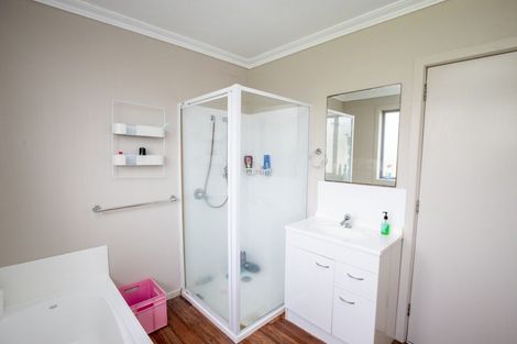 Photo of property in 12 Rakino Drive, Kerepehi, Paeroa, 3671