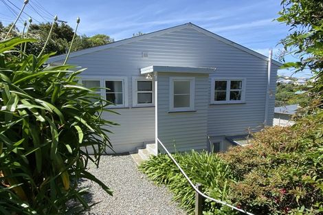 Photo of property in 15 Mertoun Terrace, Highbury, Wellington, 6012