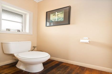 Photo of property in 227 Titirangi Road, Titirangi, Auckland, 0604