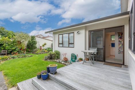 Photo of property in 76 Meeanee Quay, Westshore, Napier, 4110