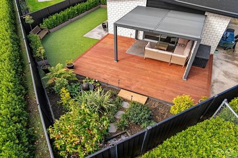 Photo of property in 14 Passchendaele Grove, Trentham, Upper Hutt, 5018