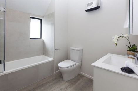 Photo of property in 4/140 Office Road, Merivale, Christchurch, 8014