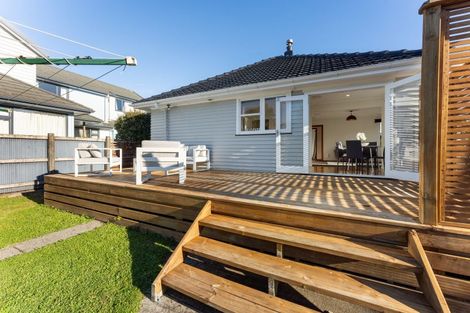 Photo of property in 13 Thackeray Street, Trentham, Upper Hutt, 5018