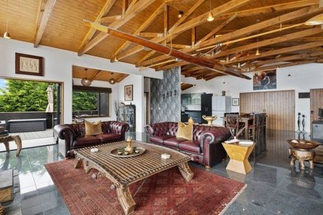 Photo of property in 136 Wynyard Crescent, Fernhill, Queenstown, 9300