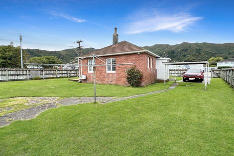 Photo of property in 68 Seddon Street, Naenae, Lower Hutt, 5011