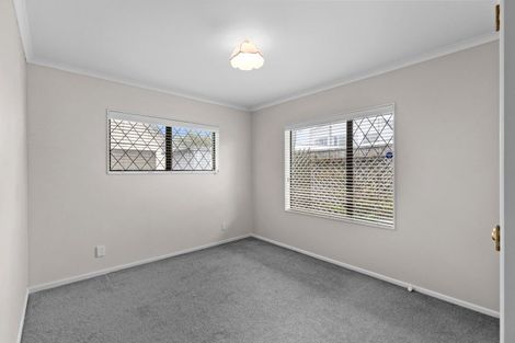 Photo of property in 9 Clearview Drive, Milson, Palmerston North, 4414